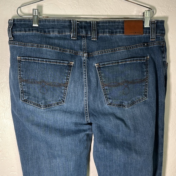 Lucky brand jeans Emma boot cut, medium blue jeans size 16 W - Picture 4 of 7